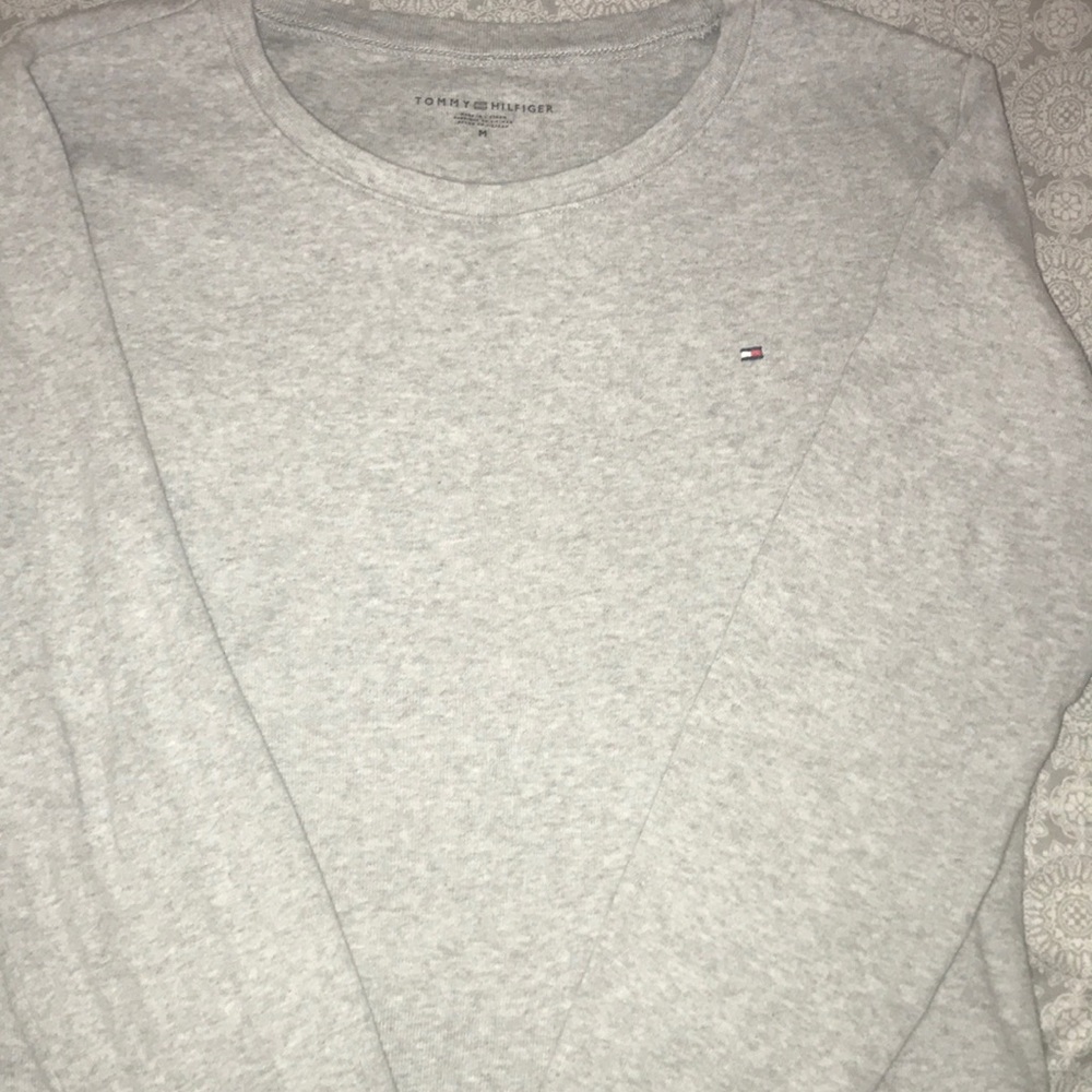 Gray Tommy hilfiger shirt